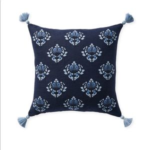 Serena & Lily Pillow 20”x20” (no insert)